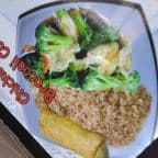 Best C9. Chicken w. Broccoli (Combo) in Youngstown, OH